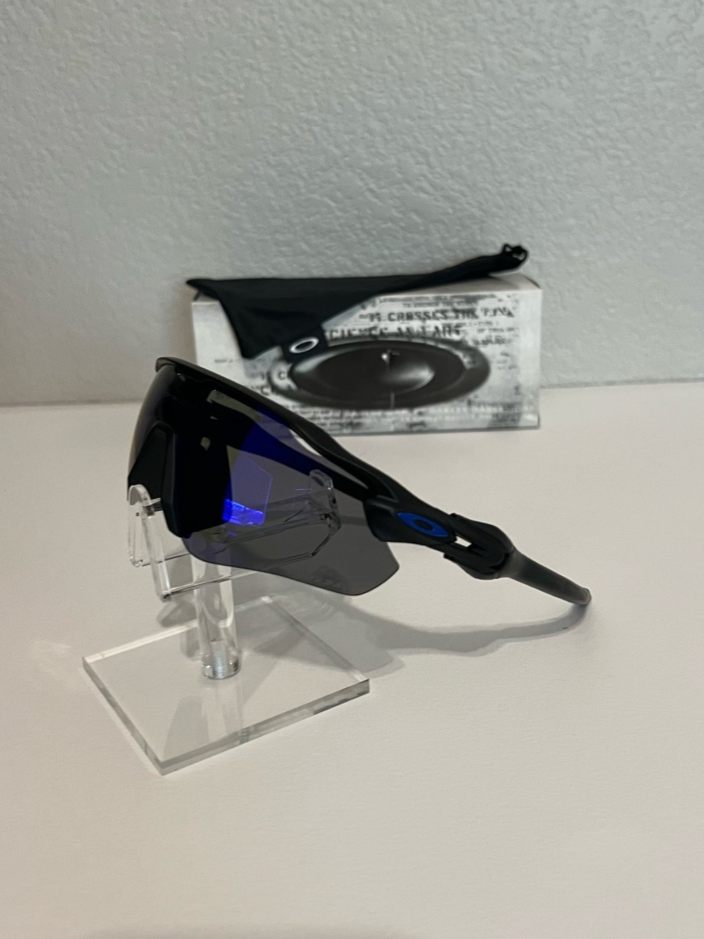 Oakley Radar Sapphire Iridium Sunglasses - Picture 3 of 8